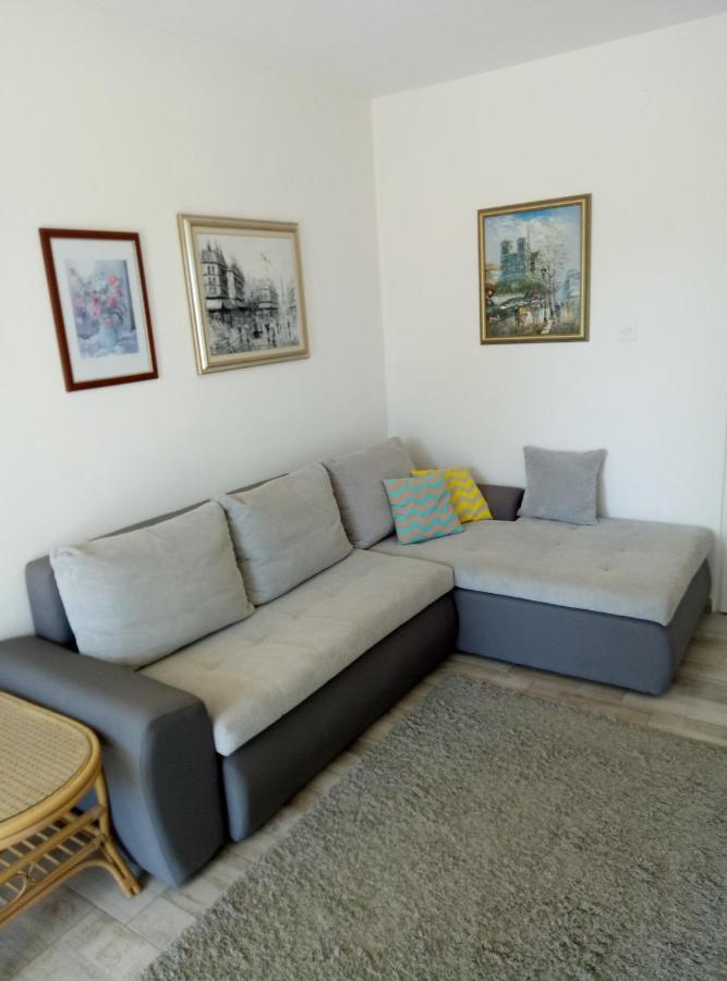 מדולין Apartments Tessa 77 מראה חיצוני תמונה